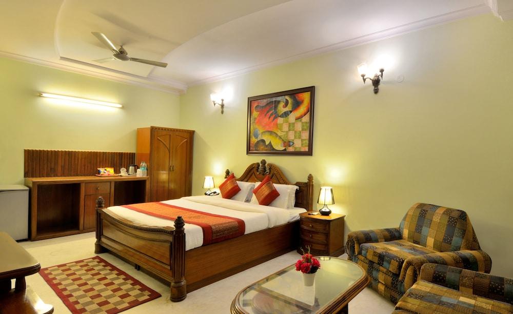 Hotel Pablas International, New Delhi, Near Metro Luaran gambar