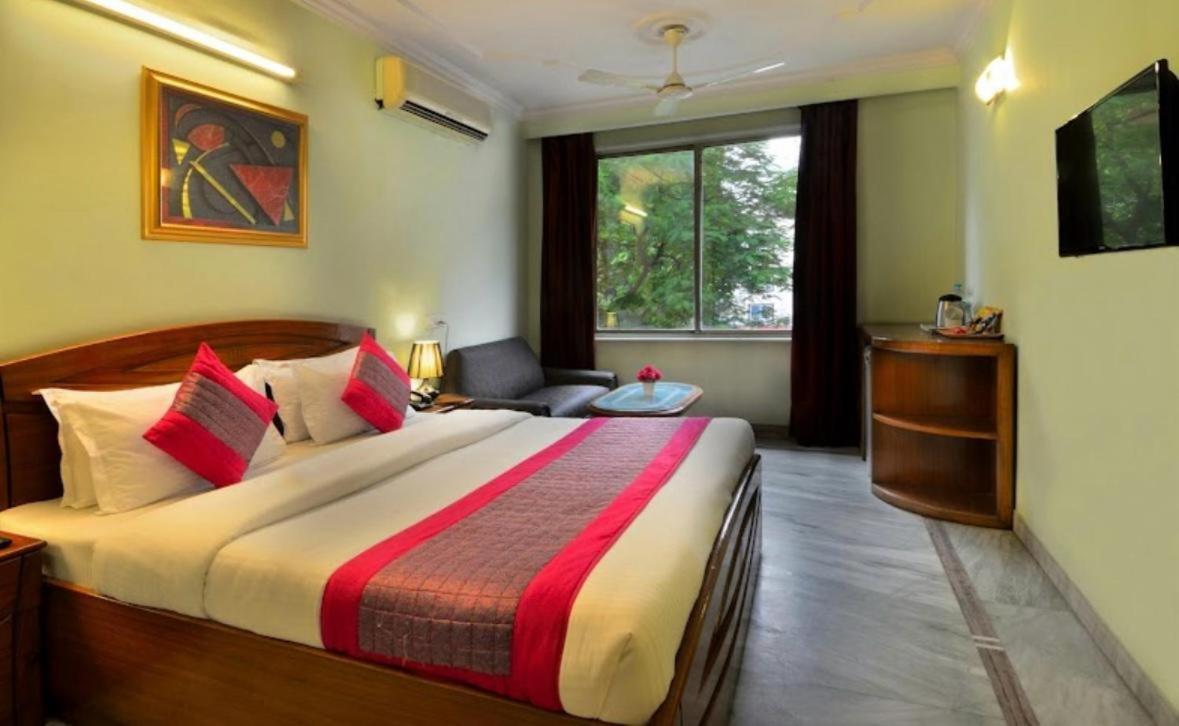 Hotel Pablas International, New Delhi, Near Metro Luaran gambar