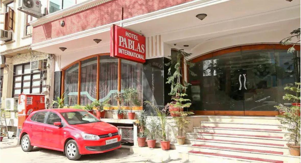 Hotel Pablas International, New Delhi, Near Metro Luaran gambar