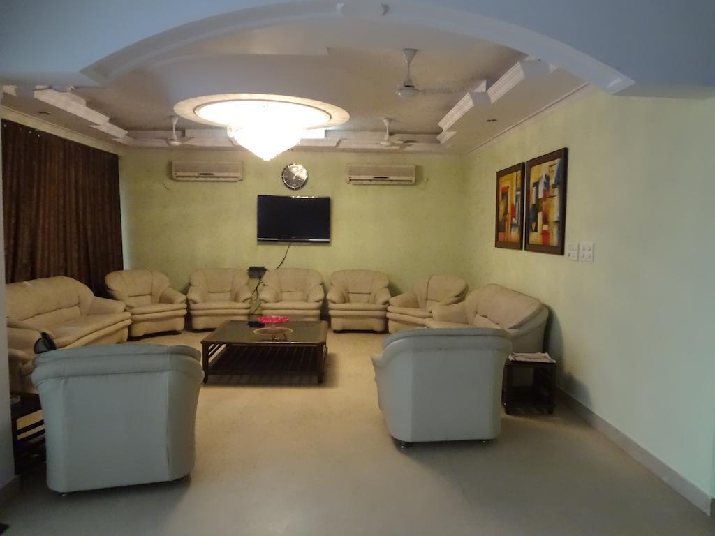 Hotel Pablas International, New Delhi, Near Metro Luaran gambar