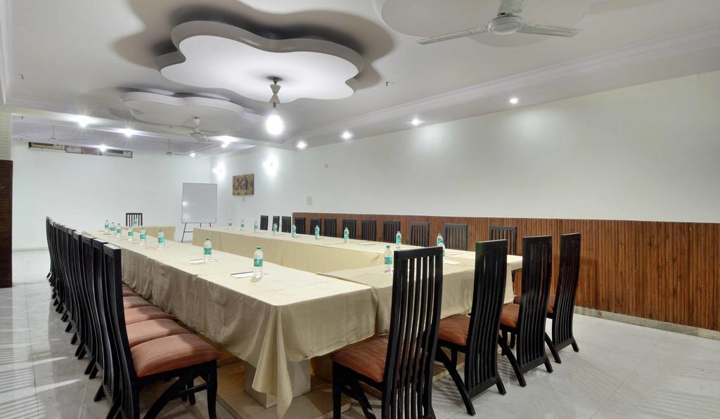 Hotel Pablas International, New Delhi, Near Metro Luaran gambar