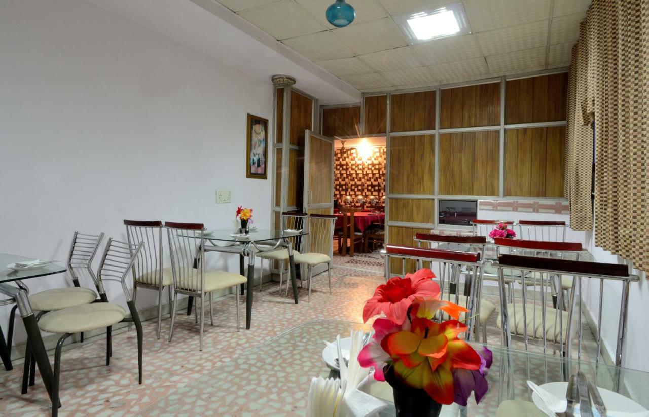 Hotel Pablas International, New Delhi, Near Metro Luaran gambar
