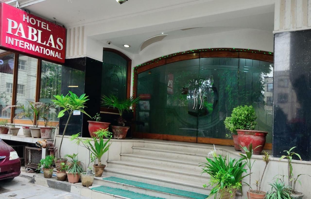 Hotel Pablas International, New Delhi, Near Metro Luaran gambar